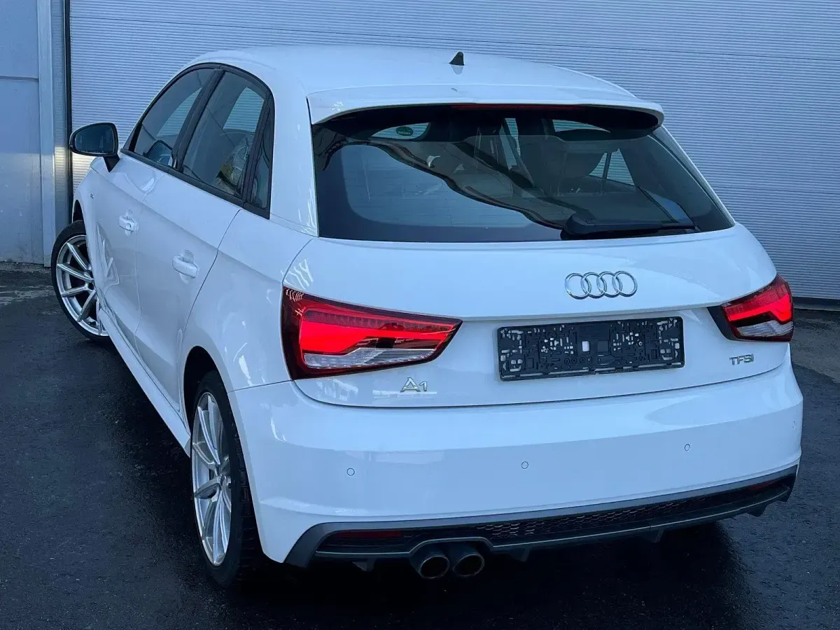 Gebraucht Audi A1 S-Line 150 PS (110 kW) 2015 Weiß Kleinwagen