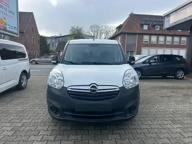 Używany Opel Combo 265 KM (194 kW) 2012 Andere Minivan