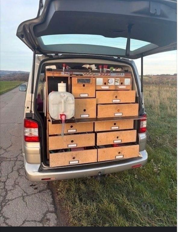 Gebraucht VW T5 174 PS (127 kW) 2007 Gold Van