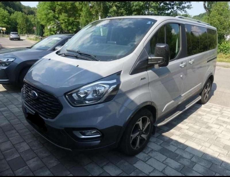 Gebraucht 2023 Ford Tourneo Custom Van / Kleinbus | 49.500 € (Teuer) - Bild 1/4