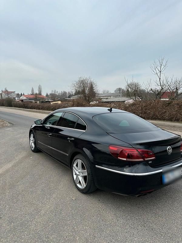 Gebraucht VW Passat 170 PS (125 kW) 2012 Schwarz Limousine
