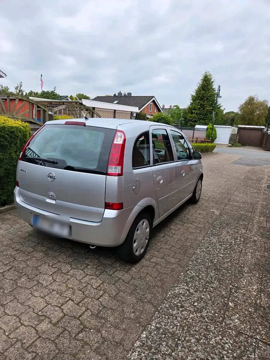Gebraucht Opel Meriva 80 PS (58 kW) 2005 Silber Van / Kleinbus