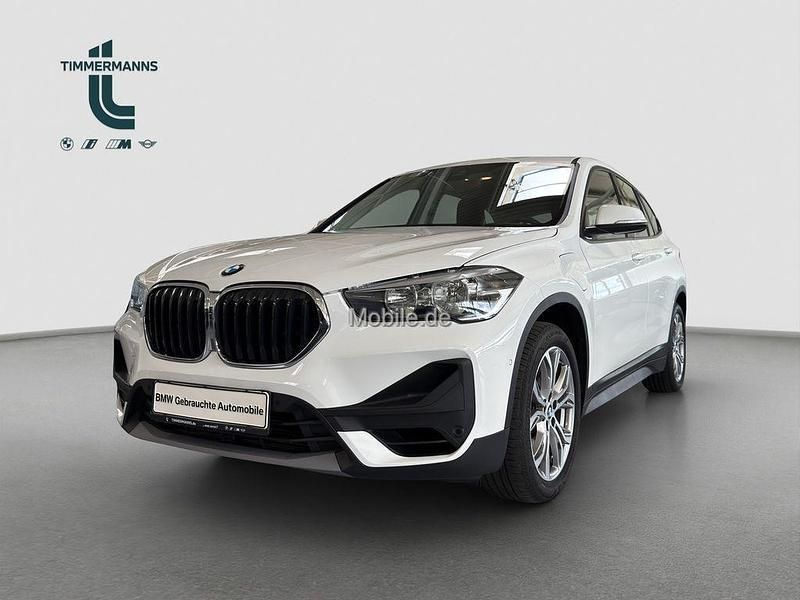 Weiß Gebraucht 2021 BMW X1 Advantage SUV | 20.490 € (Fairer Preis) - Bild 1/4