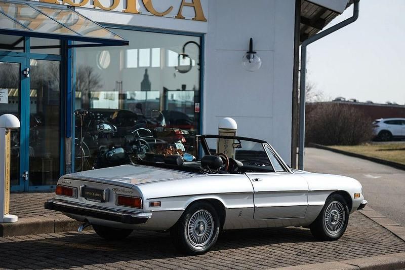Gebraucht Alfa Romeo Spider 1974 Silber Cabrio