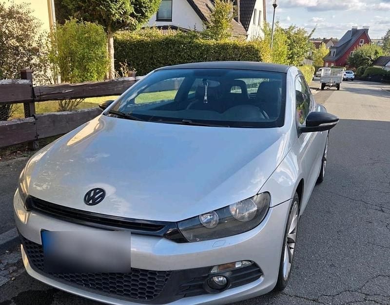 Silber Gebraucht 2009 VW Scirocco Coupé | 3.900 € (Superpreis) - Bild 1/4