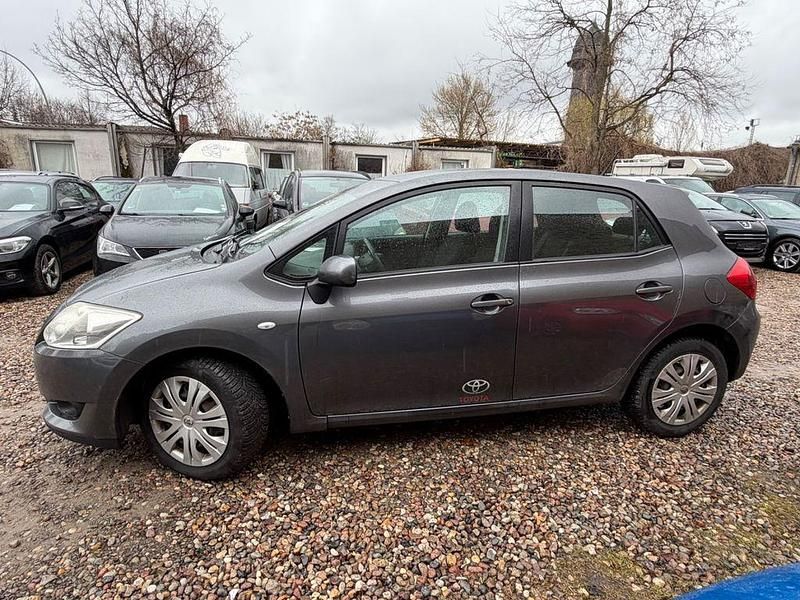 Gebraucht Toyota Auris Sol 126 PS (92 kW) 2007 Grau Kleinwagen
