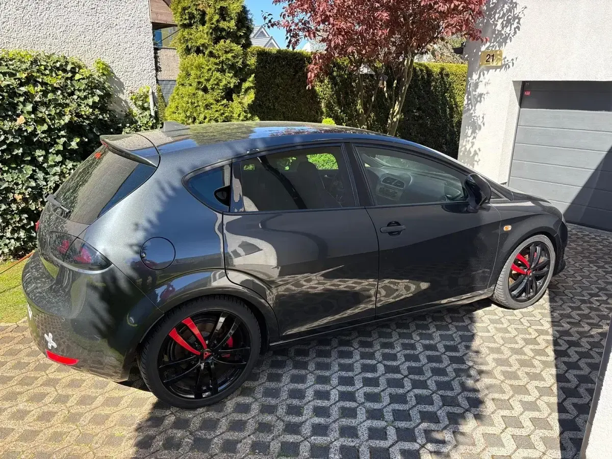 Usata Seat Leon CUPRA 265 CV (194 kW) 2010 Grigio Utilitaria