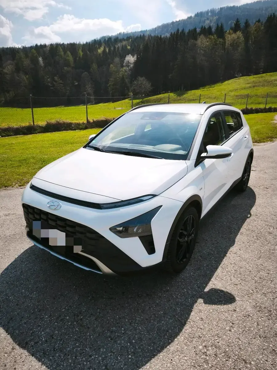 Gebraucht Hyundai Bayon Intro Edition 100 PS (73 kW) 2021 Weiß SUV