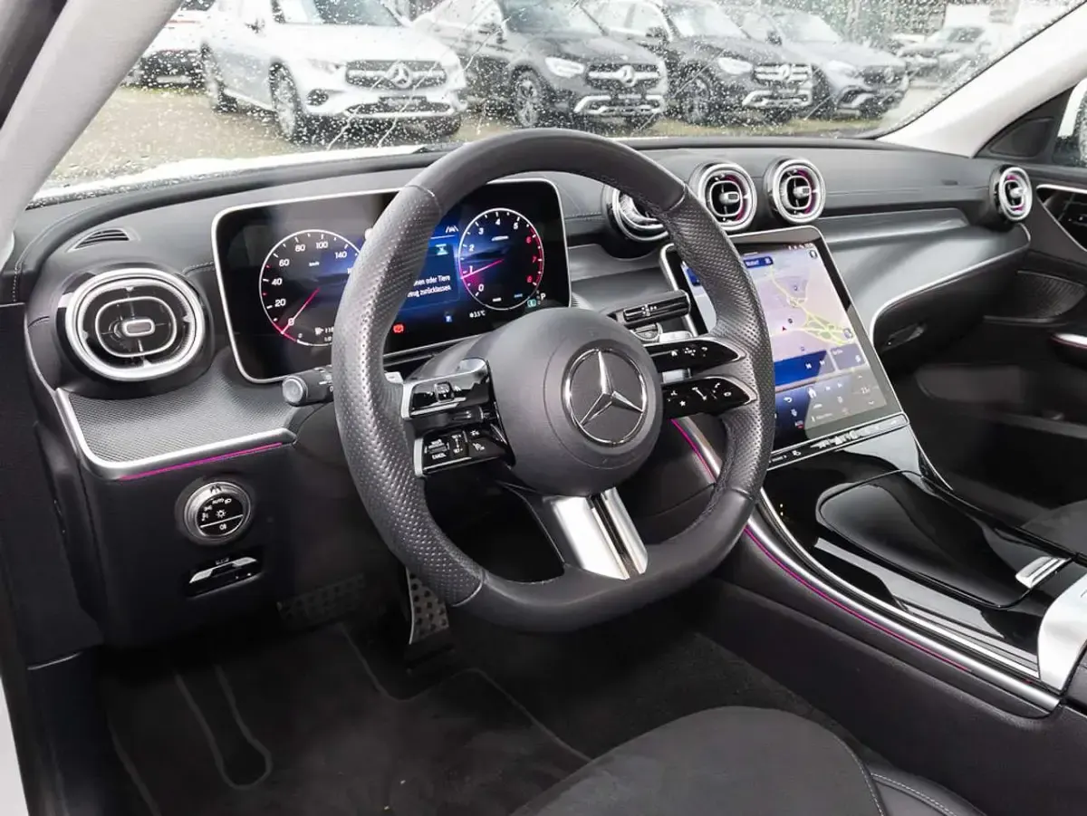 Gebraucht Mercedes C180 AMG line 170 PS (125 kW) 2025 Unilack polarweiß Limousine