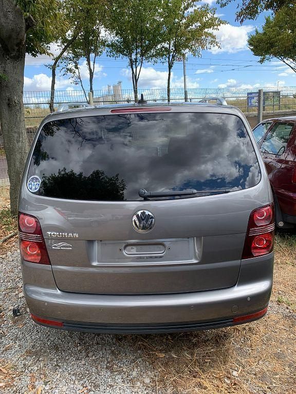Gebraucht VW Touran Highline 140 PS (102 kW) 2008 Grau Van / Kleinbus