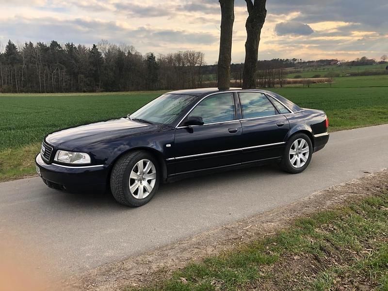 Gebraucht Audi A8 260 PS (191 kW) 1999 Blau Limousine
