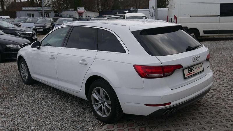Gebraucht Audi A4 Sport 190 PS (139 kW) 2017 Weiß Limousine