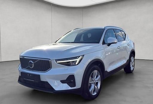 Gebraucht Volvo XC40 Core 163 PS (119 kW) 2024 Weiß SUV