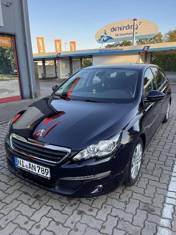Gebraucht Peugeot 308 SW Allure 110 PS (80 kW) 2017 Kombi