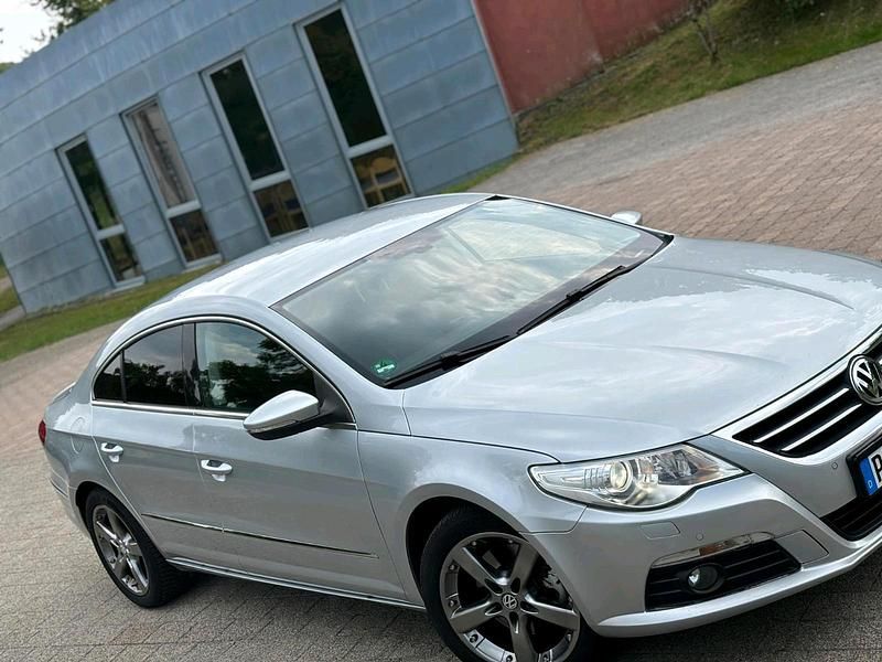 Gebraucht VW Passat 160 PS (117 kW) 2009 Grün Coupé