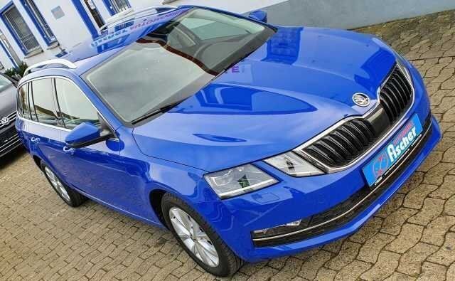Gebraucht Skoda Octavia Style 150 PS (110 kW) 2020 Blau metallic Kombi