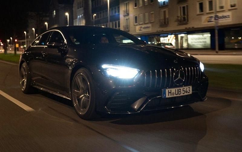 Grau Gebraucht 2020 Mercedes AMG GT 63 AMG Coupé | 103.000 € (Fairer Preis) - Bild 1/4