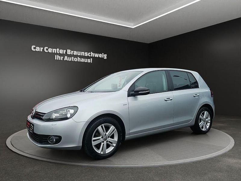 Silber Gebraucht 2012 VW Golf Match Limousine | 7.999 € (Fairer Preis) - Bild 1/4