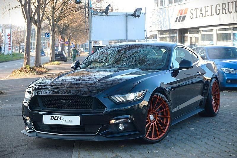 Schwarz Gebraucht 2016 Ford Mustang GT Fastback Coupé | 26.490 € (Fairer Preis) - Bild 1/4