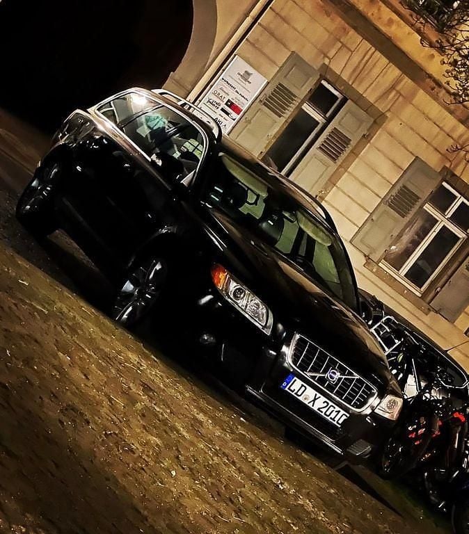 Schwarz Gebraucht 2009 Volvo V70 Summum Kombi | 4.999 € (Guter Preis) - Bild 1/4