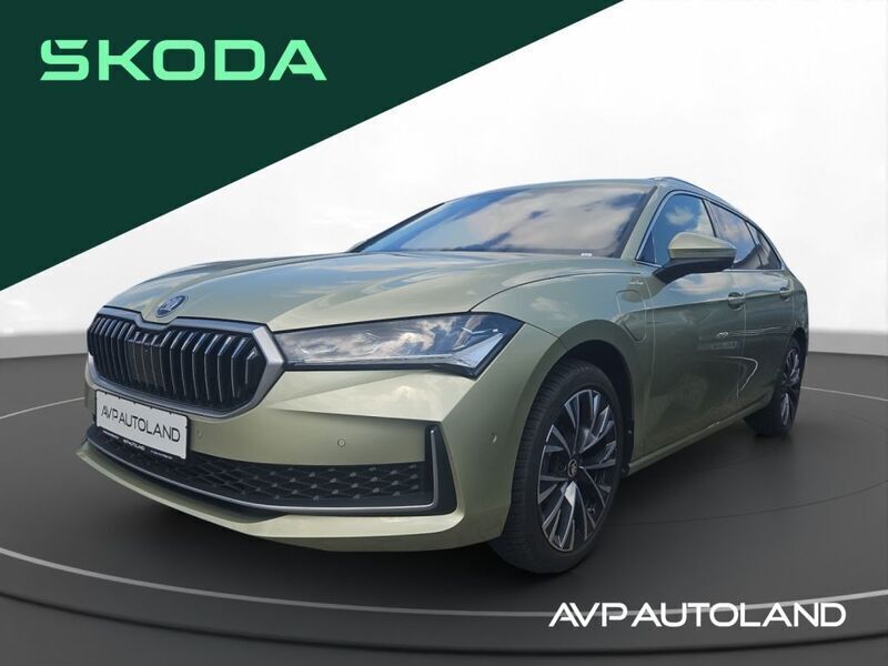 Ice tea gelb (metallic) Gebraucht 2024 Skoda Superb Kombi | 41.750 € (Teuer) - Bild 1/4