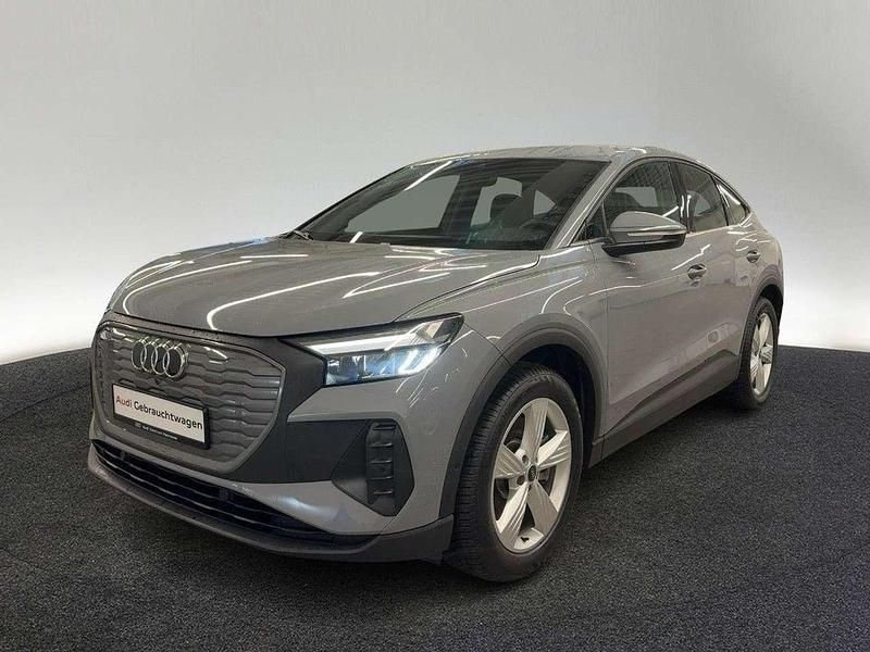 Gebraucht Audi Q4 e-tron 150 kW (204 PS) 2022 C2 kieselgrau SUV