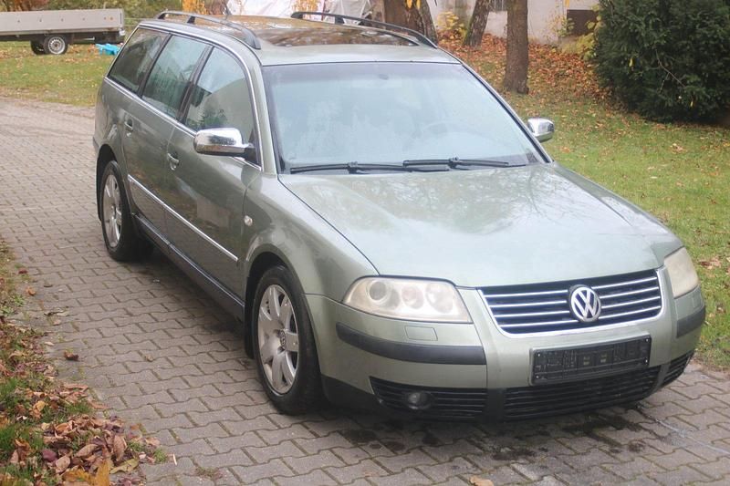 Usata VW Passat 131 CV (96 kW) 2003 Verde Station wagon