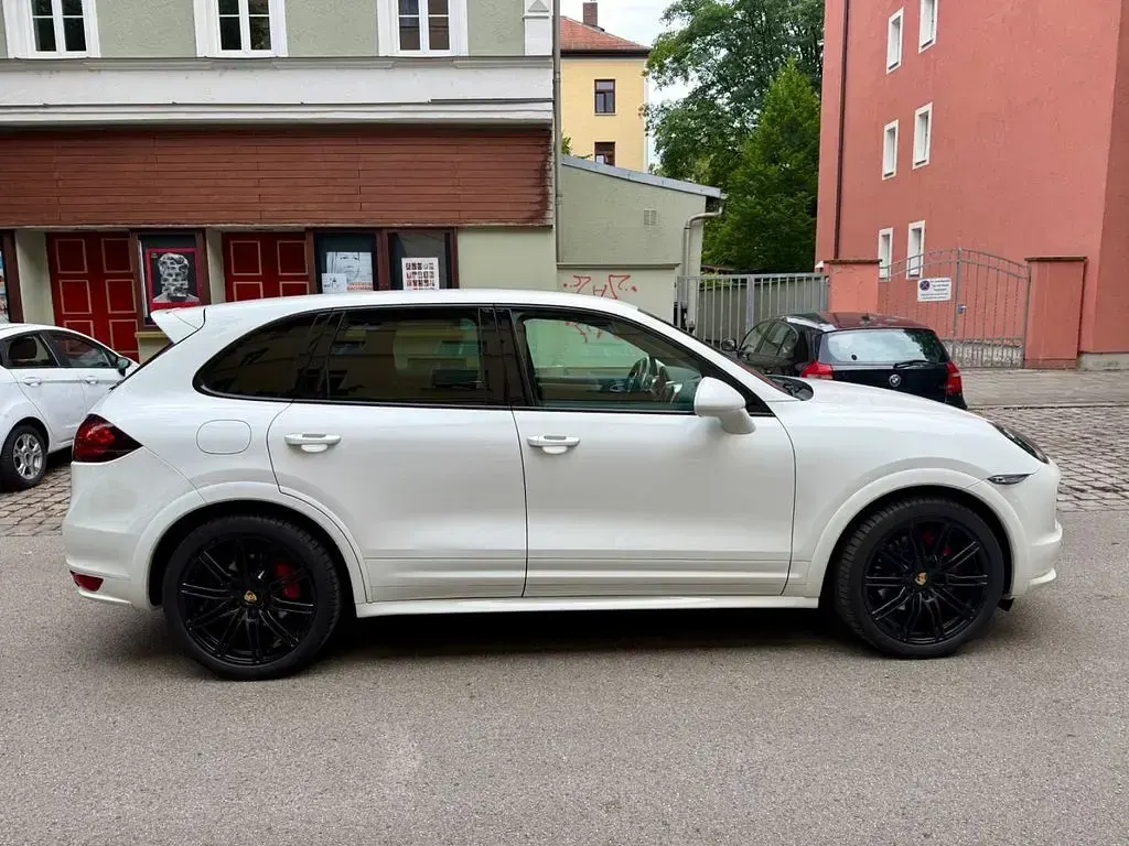 Gebraucht Porsche Cayenne GTS 420 PS (308 kW) 2013 Weiß SUV