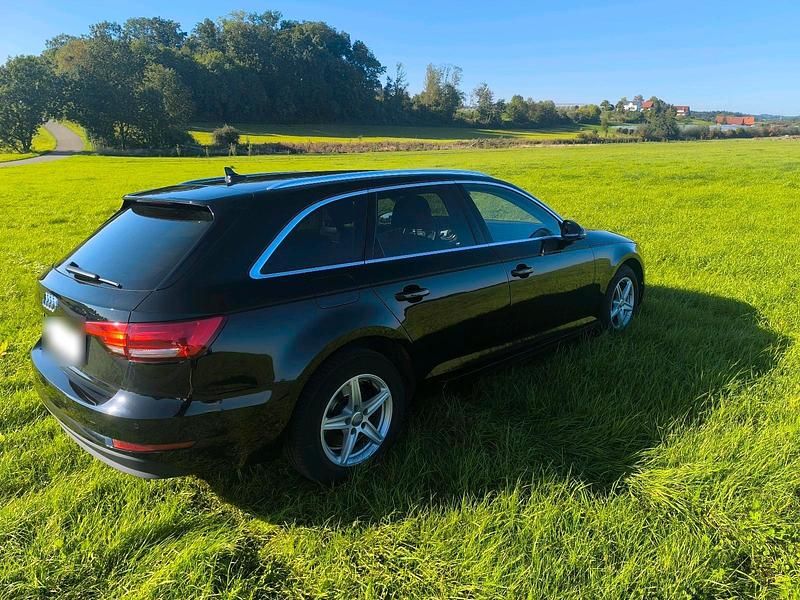 Gebraucht Audi A4 150 PS (110 kW) 2017 Schwarz Kombi