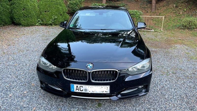 Gebraucht 2012 BMW 320 Efficient Dynamics Limousine | 9.450 € (Guter Preis) - Bild 1/4