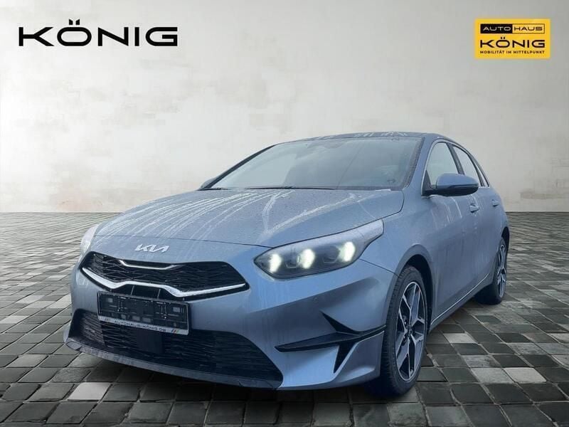 Silber Neu 2025 Kia Ceed Kleinwagen | 25.298 € (Superpreis) - Bild 1/4