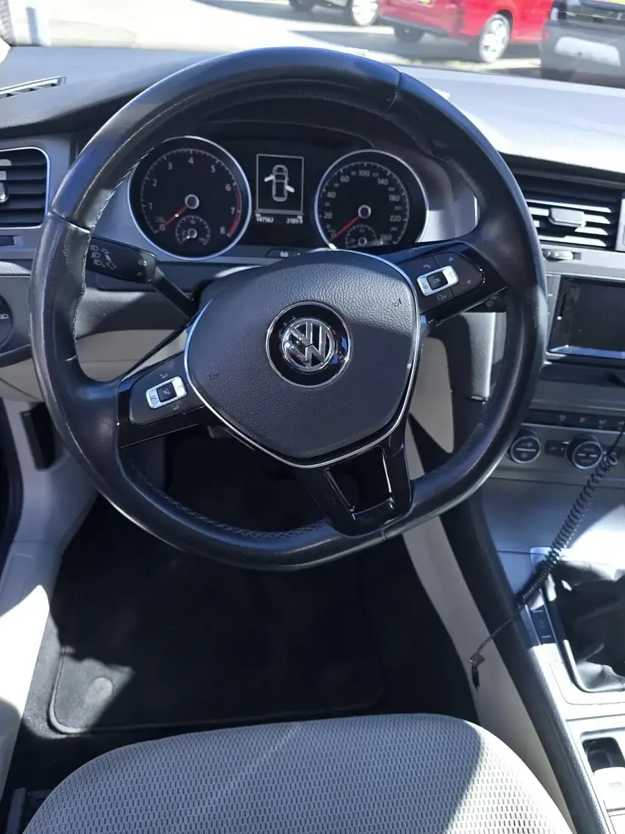 Gebraucht VW Golf VII 86 PS (63 kW) 2013 Schwarz Kleinwagen