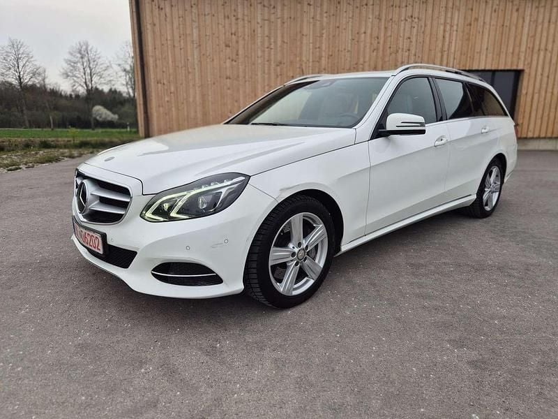 Usata Mercedes E350 252 CV (185 kW) 2014 Bianco Station wagon