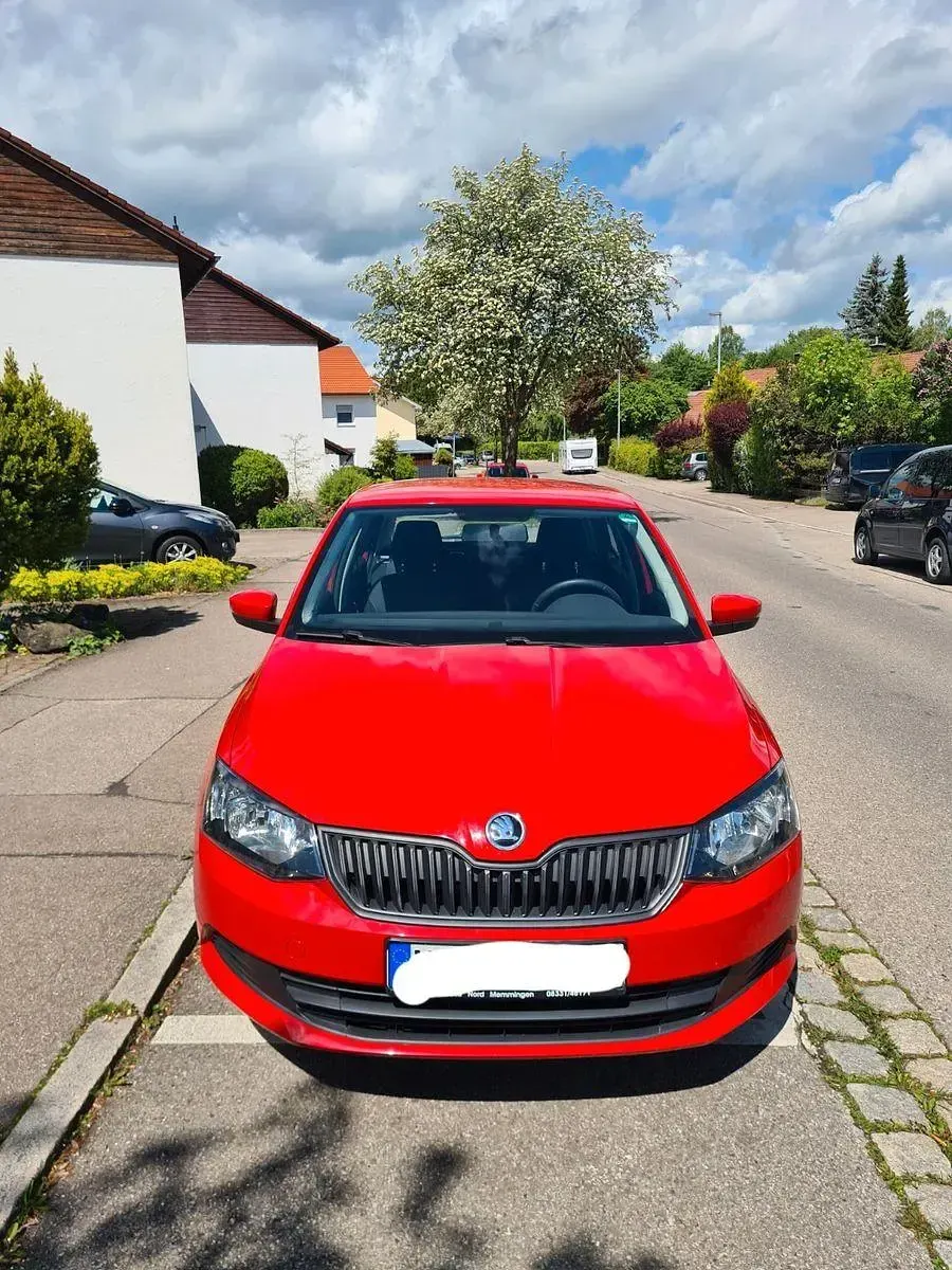 Używany Skoda Fabia 60 KM (44 kW) 2016 Czerwony Hatchback