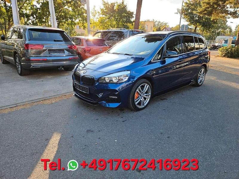 Mediterranblau metallic Gebraucht 2015 BMW 220 Gran Tourer Luxury Line Van / Kleinbus | 13.950 € (Guter Preis) - Bild 1/4