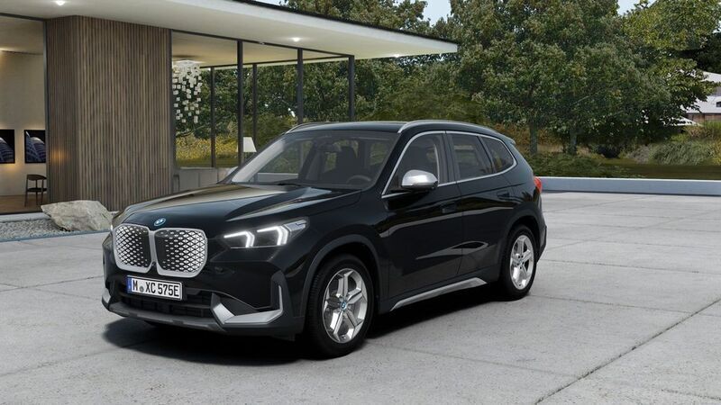 Schwarz Neu 2025 BMW iX1 xLine SUV | 49.940 € (Guter Preis) - Bild 1/4