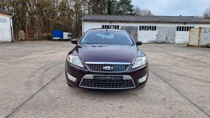 Gebraucht Ford Mondeo Titanium 160 PS (117 kW) 2008 Rot Limousine