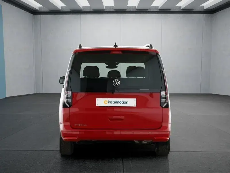 Nouă VW Caddy Maxi 116 CP (85 kW) 2026 Roșu Monovolum