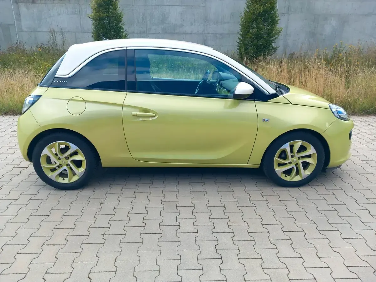 Usata Opel Adam 70 CV (51 kW) 2014 Verde Utilitaria