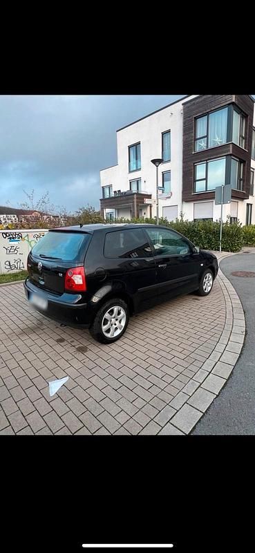 Gebraucht VW Polo 64 PS (47 kW) 2002 Schwarz Kleinwagen