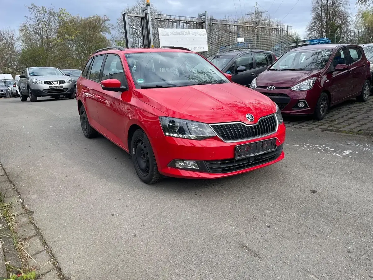 Gebraucht Skoda Fabia Ambition 105 PS (77 kW) 2016 Rot Kombi