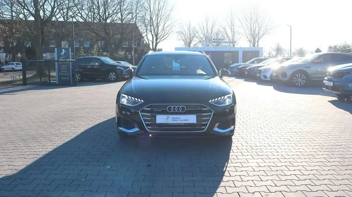 Gebraucht Audi A4 Advanced 231 PS (169 kW) 2020 Schwarz Limousine