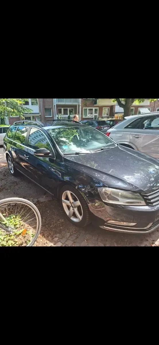 Gebraucht VW Passat 140 PS (102 kW) 2011 Schwarz Limousine