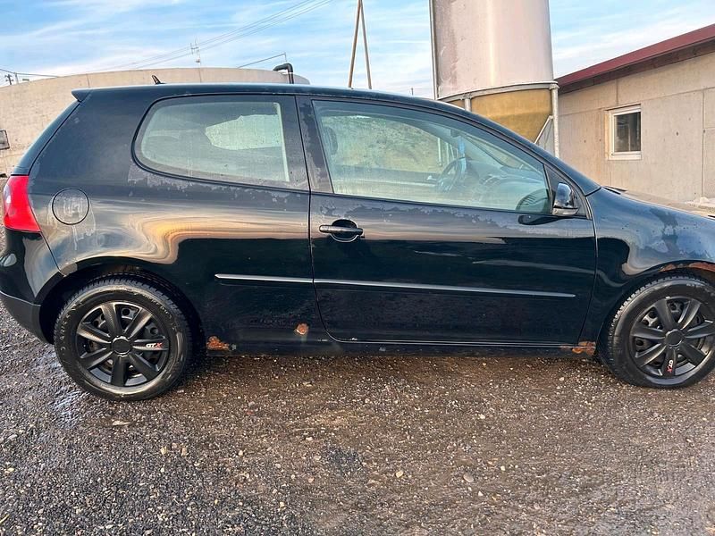 Gebraucht VW Golf V 105 PS (77 kW) 2006 Schwarz Kleinwagen