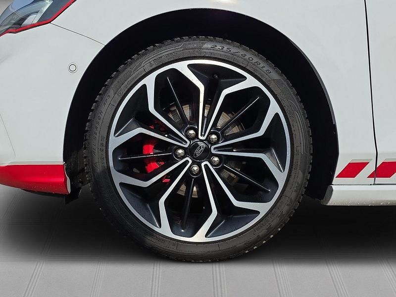 Gebraucht Ford Focus ST-Line 182 PS (133 kW) 2019 Weiß Limousine