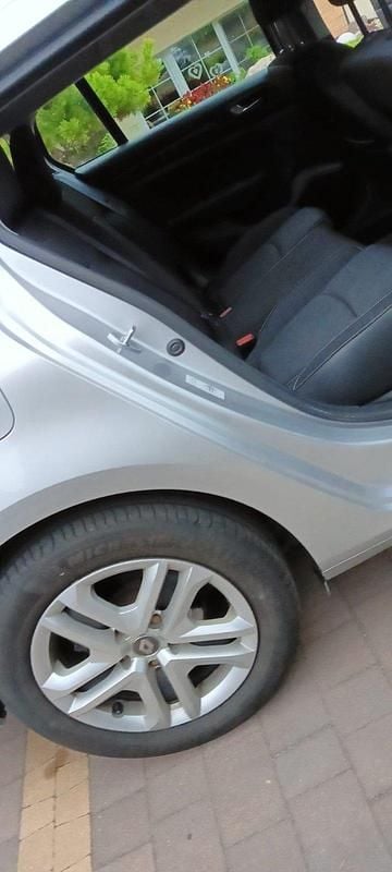 Gebraucht Renault Mégane GrandTour 116 PS (85 kW) 2020 Silber Kombi