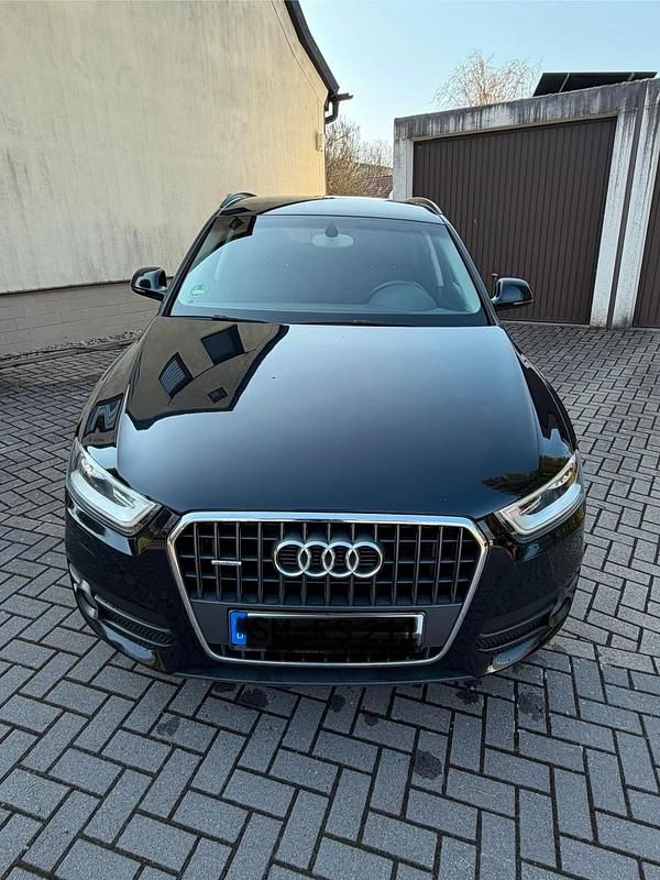 Gebraucht Audi Q3 Ambiente 140 PS (102 kW) 2013 Schwarz SUV
