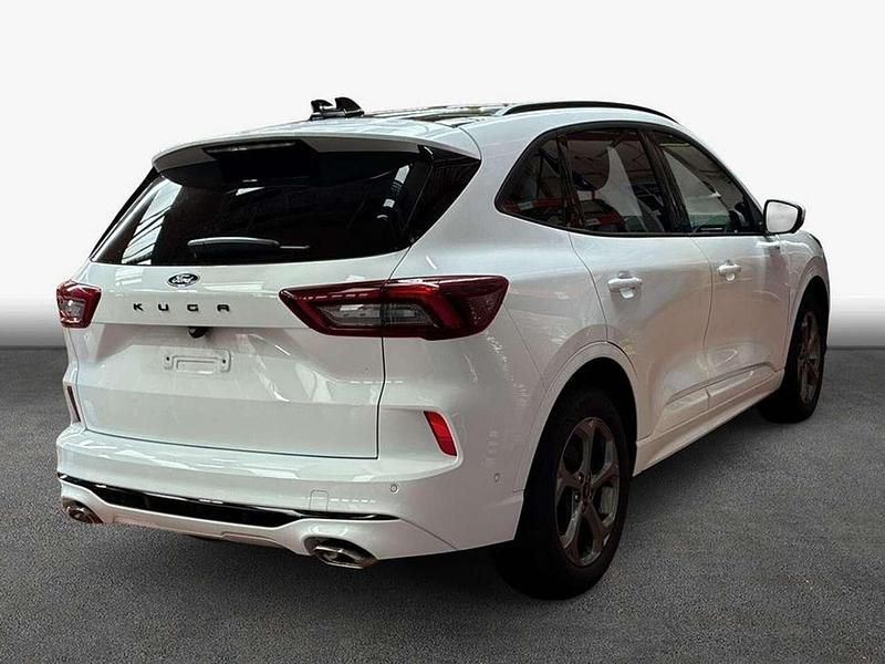 Gebraucht Ford Kuga ST-Line X 186 PS (136 kW) 2025 Frozen white SUV