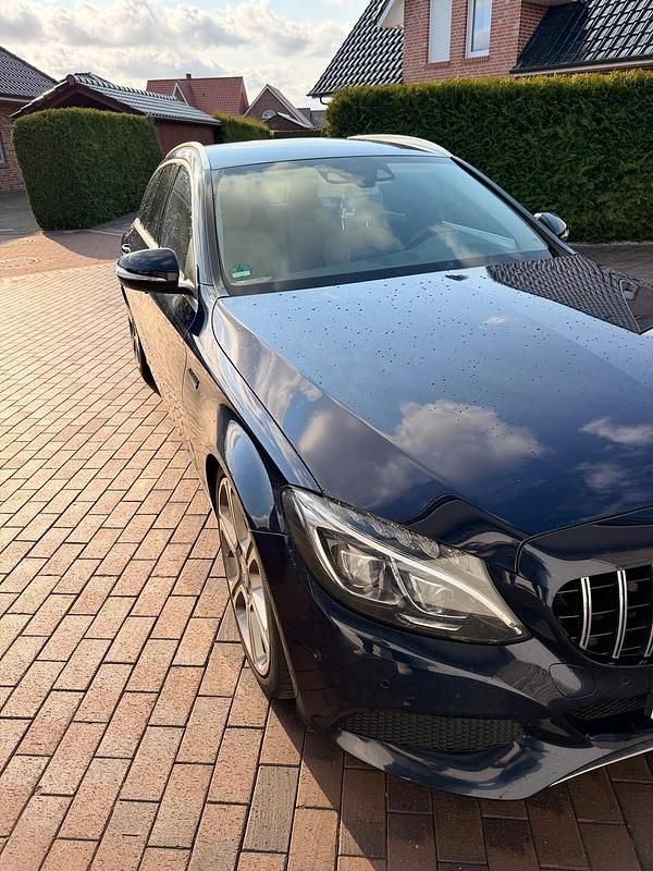 Gebraucht Mercedes C400 333 PS (244 kW) 2015 Blau Kombi