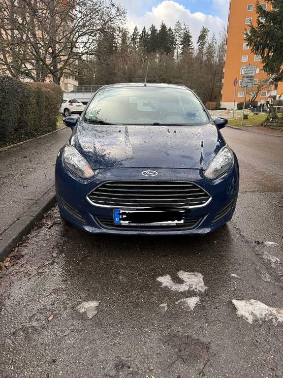 Gebraucht Ford Fiesta Titanium 82 PS (60 kW) 2014 Blau Kleinwagen